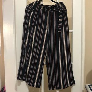 Zara Dress Pants. Wide Leg